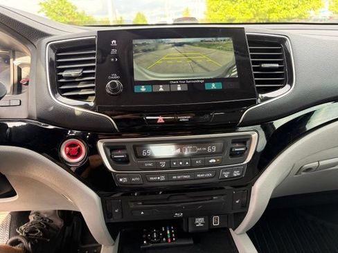 Used 2020 Honda Pilot Touring image 33