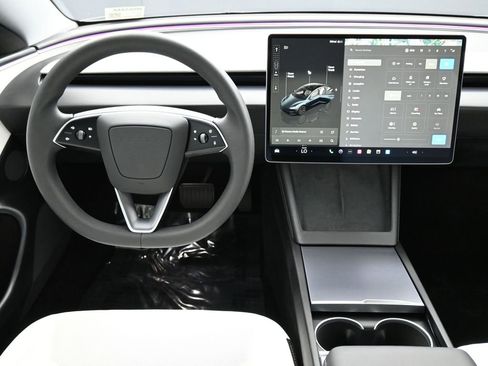 Used 2025 Tesla Model 3 Long Range image 5