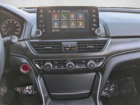 Used 2019 Honda Accord Touring image 16