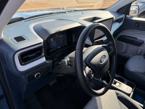 Used 2025 Ford Maverick XLT w/ XLT Luxury Package image 6