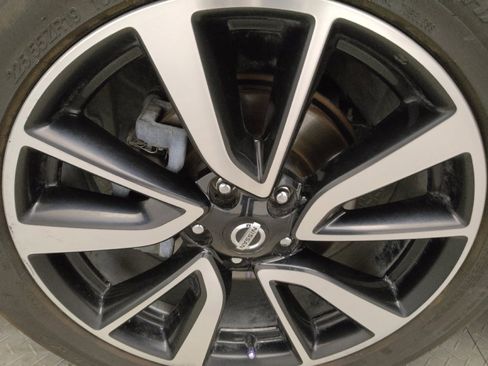 Used 2019 Nissan Rogue SL w/ Premium Package FWD image 31