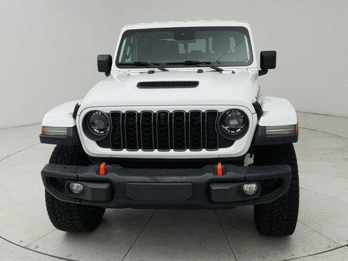 Used 2024 Jeep Gladiator Mojave AWD/4WD image 2