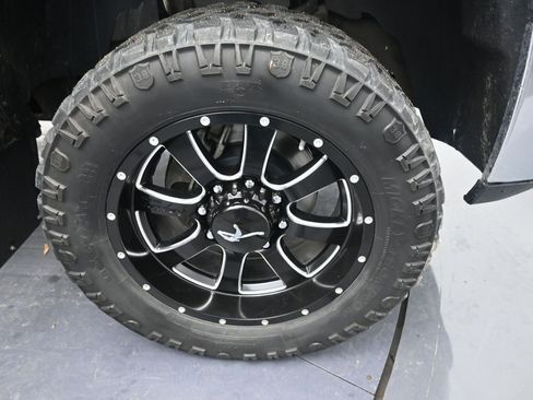 Used 2014 Chevrolet Silverado 2500 LT w/ Snow Plow Prep Package image 25