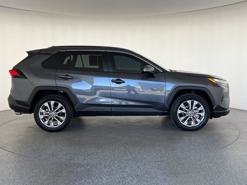 Used 2025 Toyota RAV4 XLE Premium w/ Weather Package FWD image 2