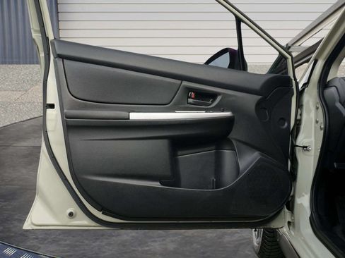 Used 2016 Subaru Crosstrek 2.0i AWD/4WD image 11