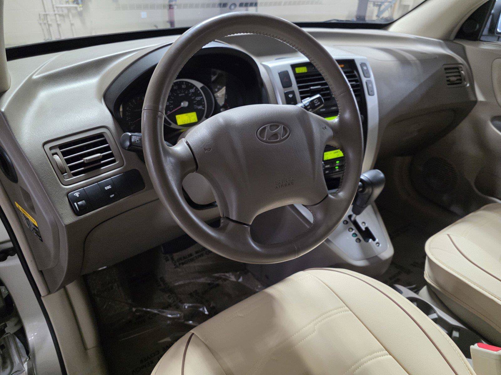 Used 2007 Hyundai Tucson Limited FWD image 24