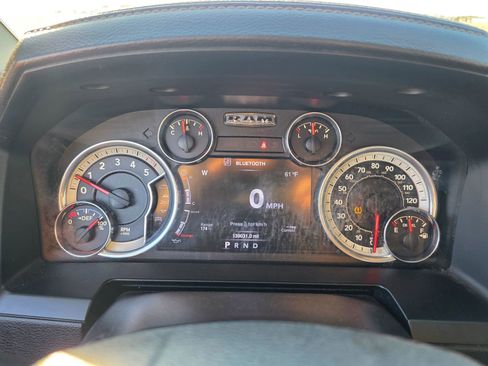 Used 2016 RAM 1500 Laramie w/ Convenience Group image 13