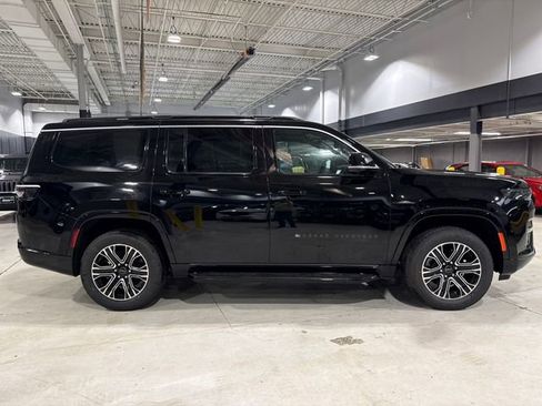 New 2026 Jeep Grand Wagoneer 4WD w/ Premium Group I image 9