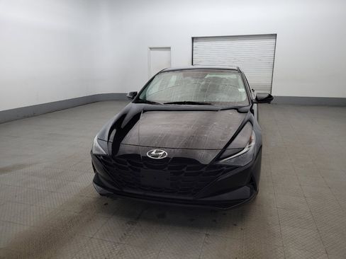 Used 2023 Hyundai Elantra SE image 15