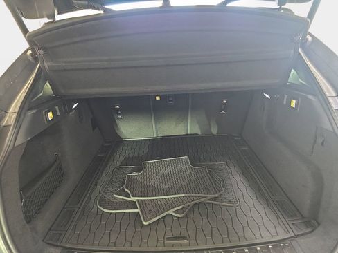 Used 2024 Jaguar F-PACE R-Dynamic S image 30