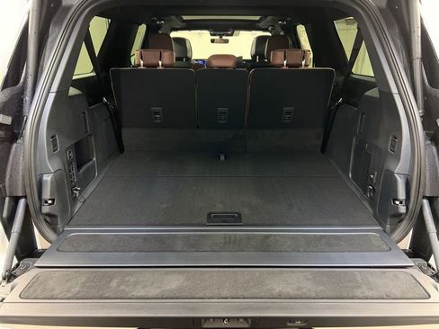 New 2026 Lincoln Navigator L Reserve AWD/4WD image 41