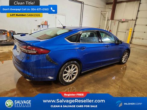 Used 2018 Ford Fusion SE w/ Equipment Group 201A FWD image 4