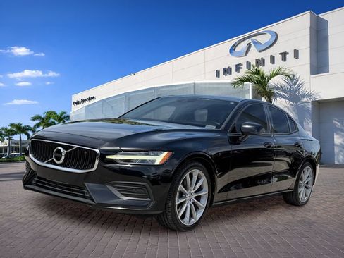 Used 2020 Volvo S60 T5 Momentum FWD image 3