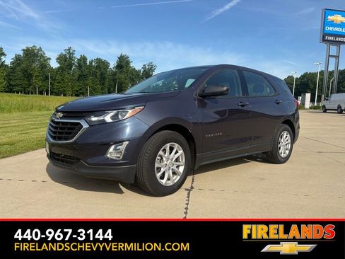Used 2018 Chevrolet Equinox LS FWD image 1
