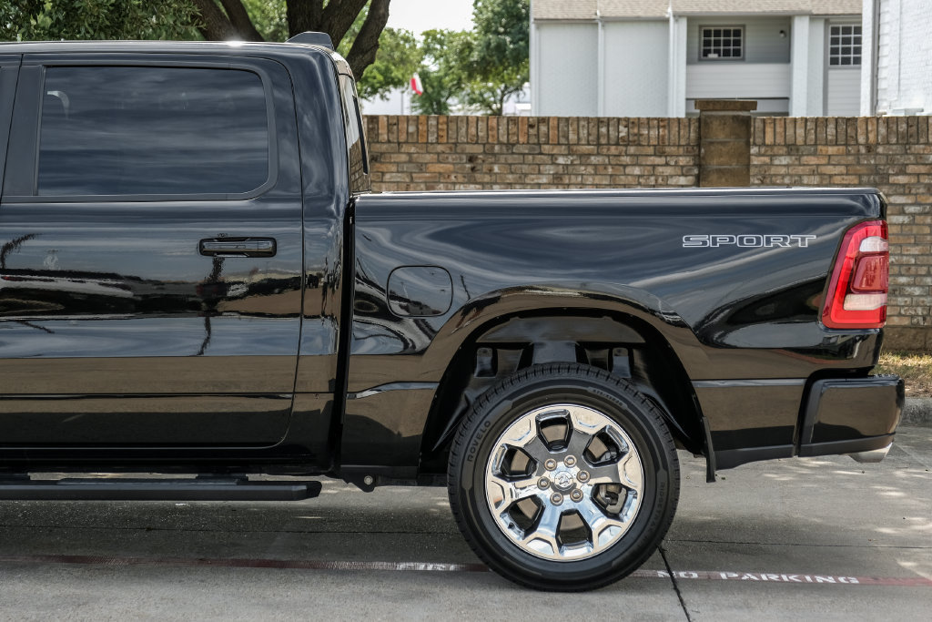 Used 2022 RAM 1500 Big Horn AWD/4WD image 23