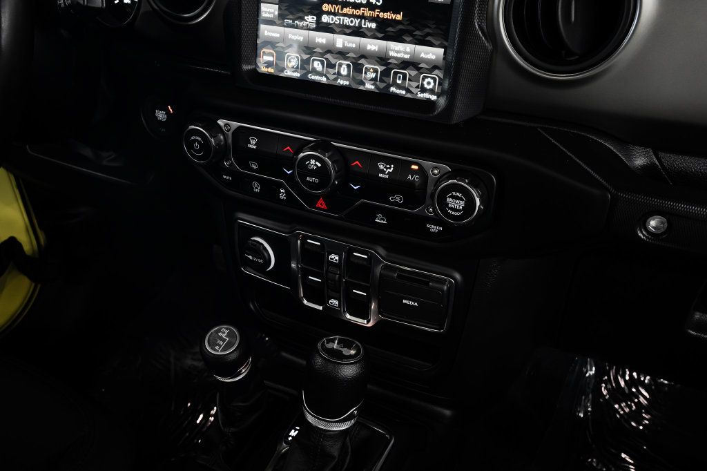 Used 2022 Jeep Wrangler Unlimited Sport AWD/4WD image 26