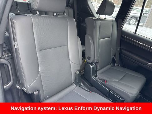 Used 2023 Lexus GX 460 Premium image 19