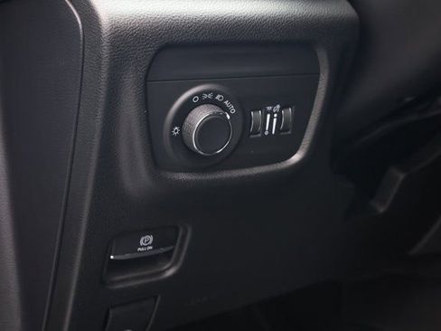 Used 2025 Jeep Grand Cherokee L Laredo w/ Luxury Tech Group I image 12