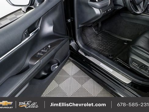 Used 2023 Toyota Camry XSE image 8