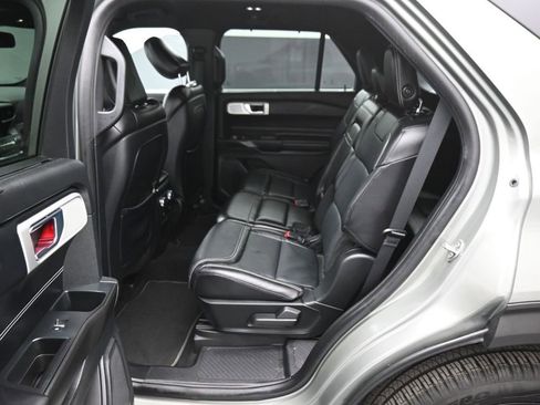 Certified 2020 Ford Explorer ST w/ ST Street Pack image 19