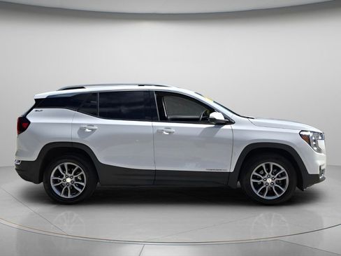 Used 2023 GMC Terrain SLT FWD image 4