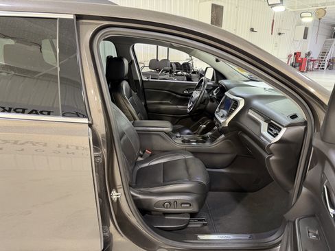 Used 2019 GMC Acadia SLT image 14