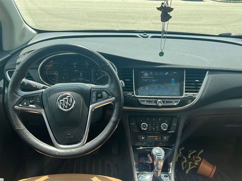 Used 2017 Buick Encore Essence FWD image 4