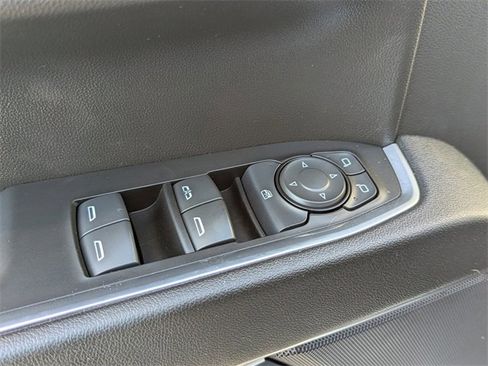 Used 2024 GMC Sierra 1500 SLE image 24