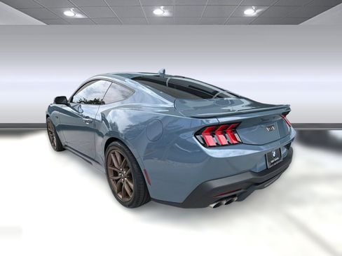 Used 2025 Ford Mustang GT Premium RWD image 2