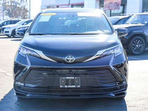 Used 2026 Toyota Sienna LE FWD image 20