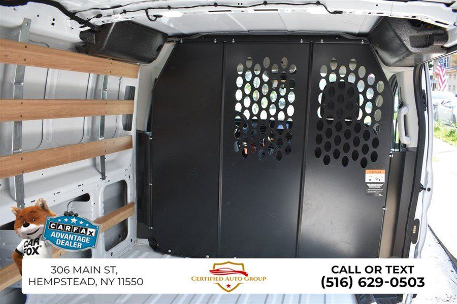 Used 2025 Ford Transit 250 Low Roof RWD image 28