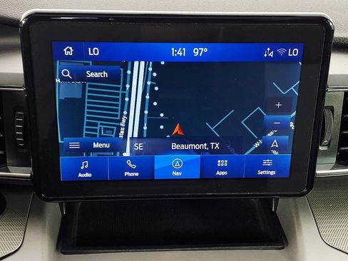 Used 2023 Ford Explorer XLT w/ Equipment Group 202A AWD/4WD image 16