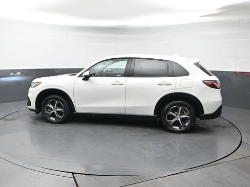 Used 2024 Honda HR-V EX-L image 3