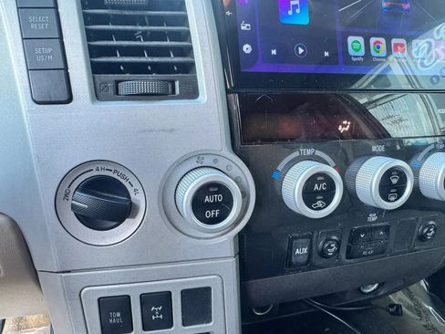 Used 2008 Toyota Sequoia SR5 AWD/4WD image 17