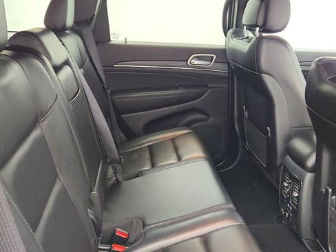Used 2020 Jeep Grand Cherokee Limited AWD/4WD image 23