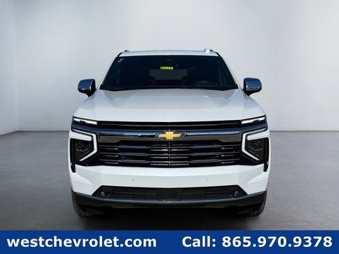New 2026 Chevrolet Suburban Premier image 8
