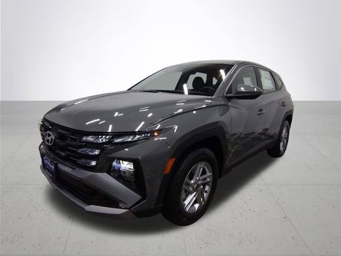 New 2026 Hyundai Tucson SE image 13