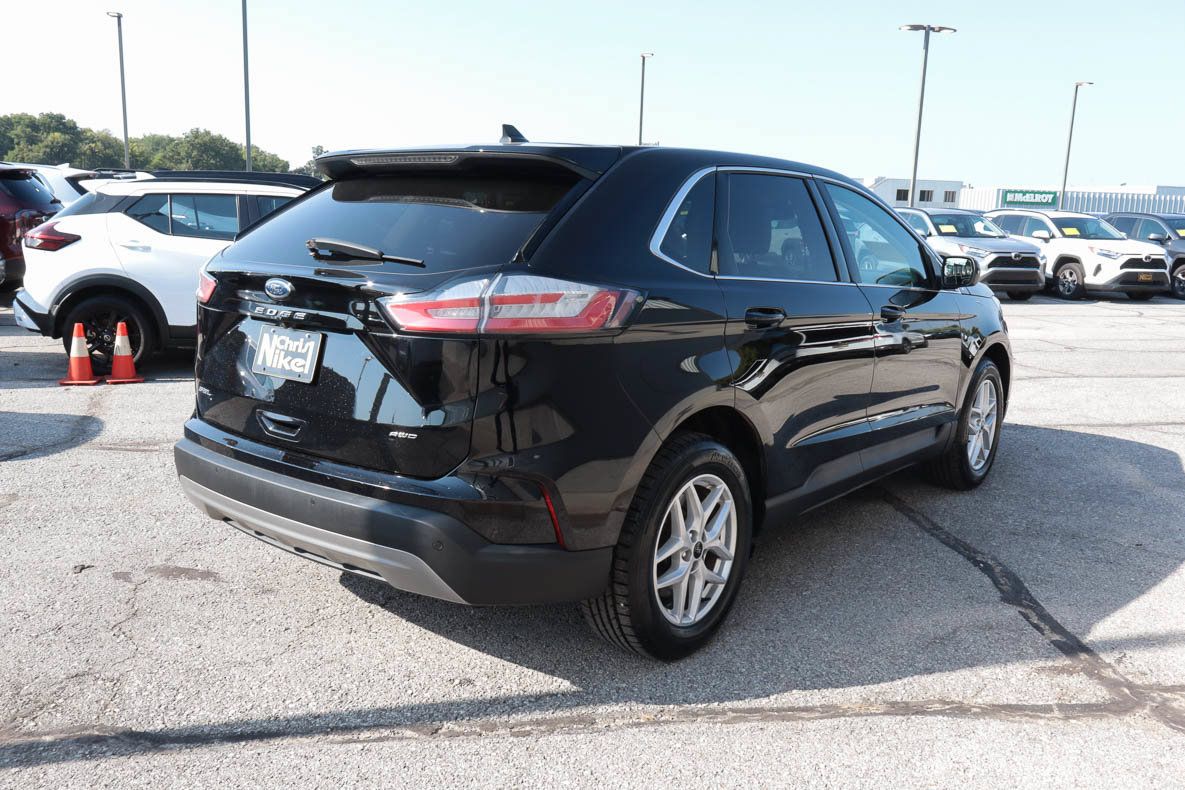 Used 2024 Ford Edge SEL AWD/4WD image 4