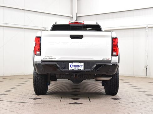 Used 2024 Chevrolet Colorado ZR2 w/ ZR2 Convenience Package III AWD/4WD image 7