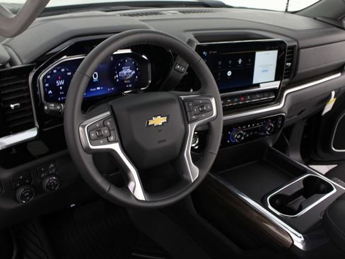 New 2026 Chevrolet Silverado 2500 LT w/ All Star Edition AWD/4WD image 9