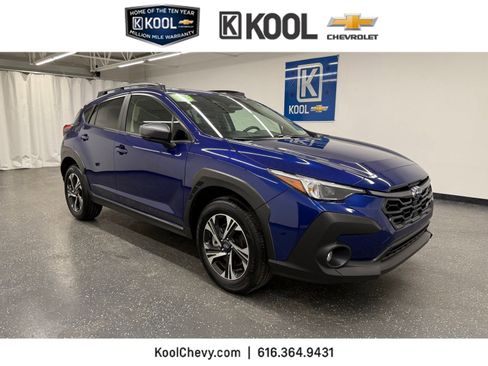 Used 2025 Subaru Crosstrek 2.0i Premium AWD/4WD image 1