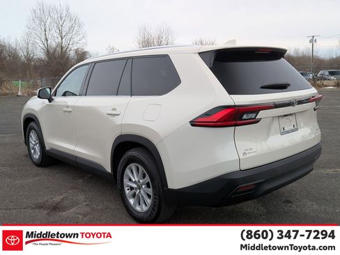 Certified 2024 Toyota Grand Highlander AWD image 5