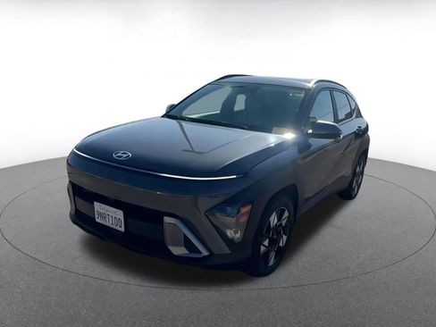 Used 2025 Hyundai Kona SEL image 15