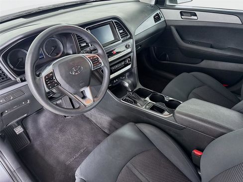 Used 2019 Hyundai Sonata SE FWD image 11