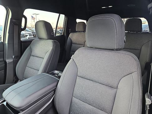 New 2026 Chevrolet Traverse LT image 16