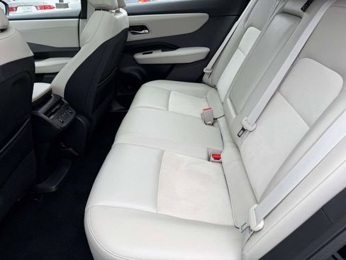 Used 2023 Nissan Ariya AWD image 13