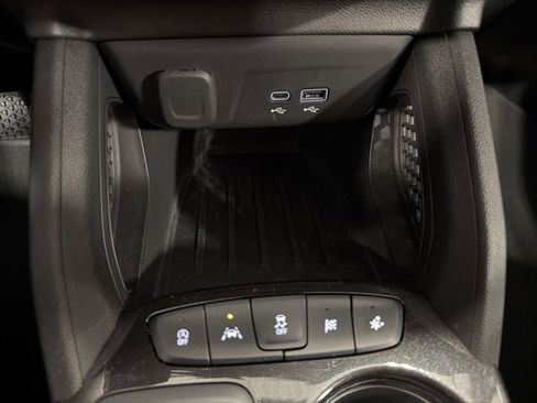 Used 2024 Chevrolet TrailBlazer LS image 23