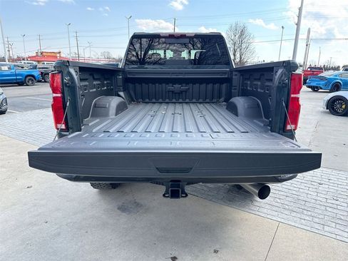 Used 2025 Chevrolet Silverado 3500 LTZ w/ LTZ Plus Package image 24