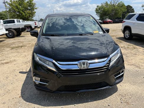 Used 2019 Honda Odyssey Touring image 2
