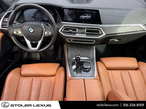 Used 2022 BMW X5 xDrive40i w/ Premium Package AWD/4WD image 19